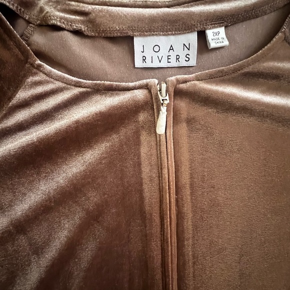 Joan Rivers Brown Velvet Robe - Picture 2 of 3